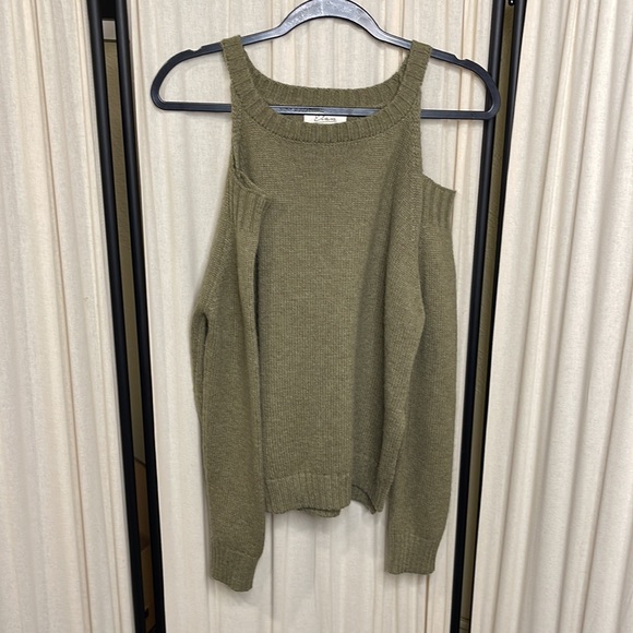 EUC- ELAN- WARM KNITTED GREEN COLD SHOULDER OVERSIZED SWEATER SIZE SMALL - Picture 13 of 13